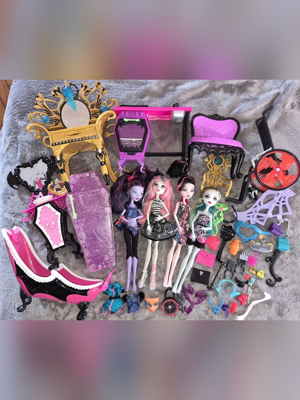Monster High Lot